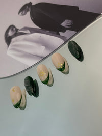 【KOKONENE 手作り×ネイル】ショート アーモンド 3D ヴィンテージ キャッツアイ シック ハンドメイド ネイル チップ